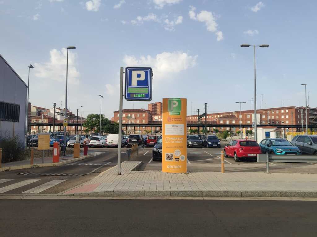 Parking Jardinillos - Estación de Tren de Palencia - Fachada Principal