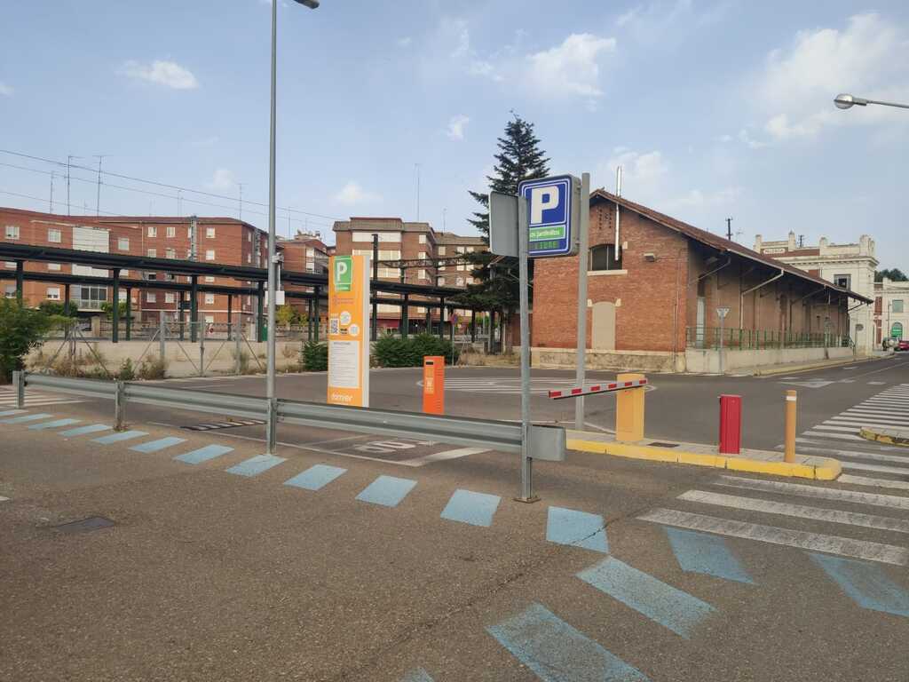Parking Jardinillos - Estación de Tren de Palencia - Acceso